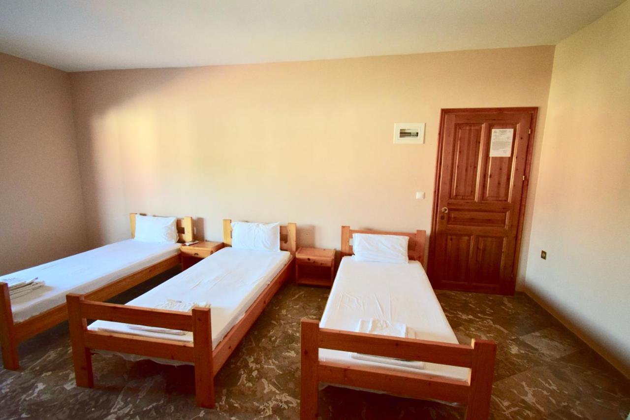 Menis Haus Rooms Неа-Врасна Экстерьер фото