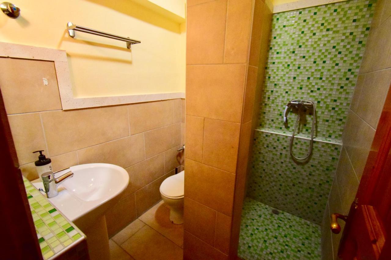 Menis Haus Rooms Неа-Врасна Экстерьер фото